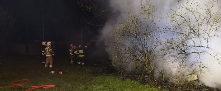Wielki Piątek. W Gdowie spłonęła trawa, w Nieznanowicach – stodoła.
