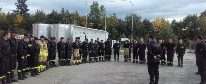 Ćwiczenia z przetłaczania wody na duże odległości w Mszanie Dolnej.