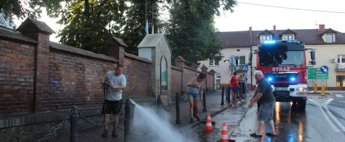 Gdów w żałobie. Trwają przygotowania do pogrzebu Księdza Proboszcza.