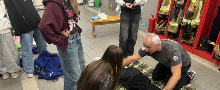 Zbiórka MDP – ćwiczenia z pierwszej pomocy.